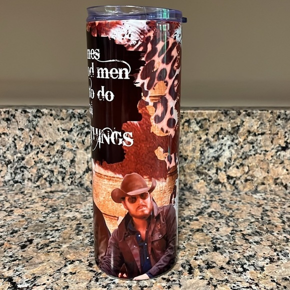 SET OF 3️⃣ YELLOWSTONE Tumblers with Lids - Picture 10 of 15